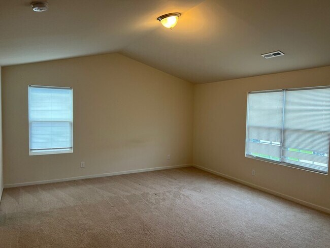 Building Photo - 133 Bendick Ct