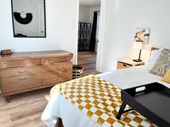 Building Photo - Rocky Court