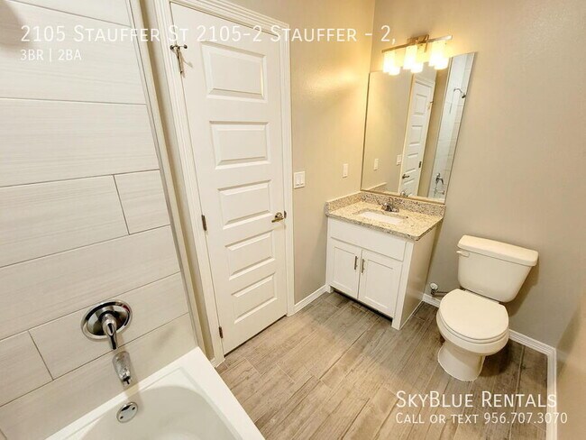 Building Photo - 2105 Stauffers St