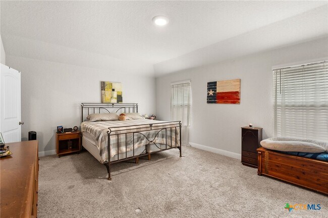 Building Photo - 1444 Acorn Wood