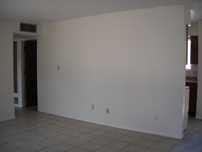 Building Photo - 4150 Calle Ladero