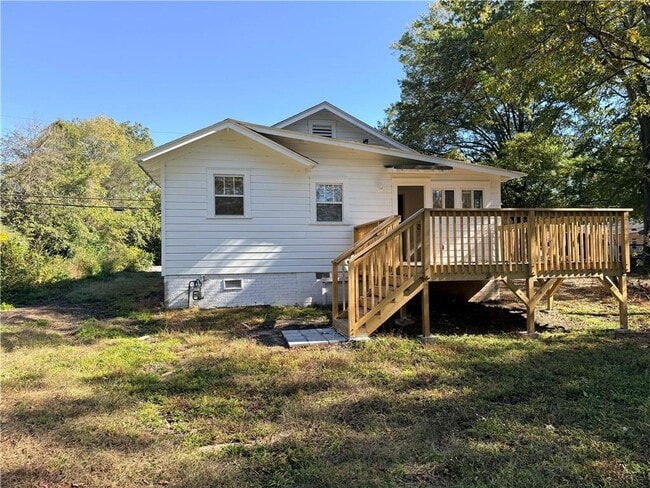 Building Photo - 101 Austin Ave NE