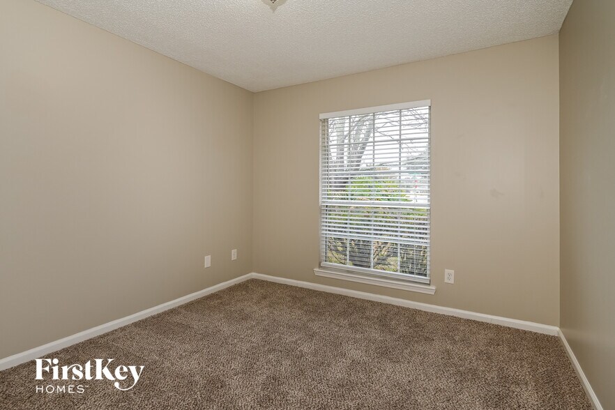 Building Photo - 12569 Reginald Dr