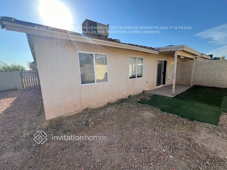 Building Photo - 5703 N 67th Dr