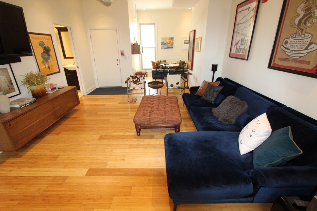 Living Room - 139 7th St