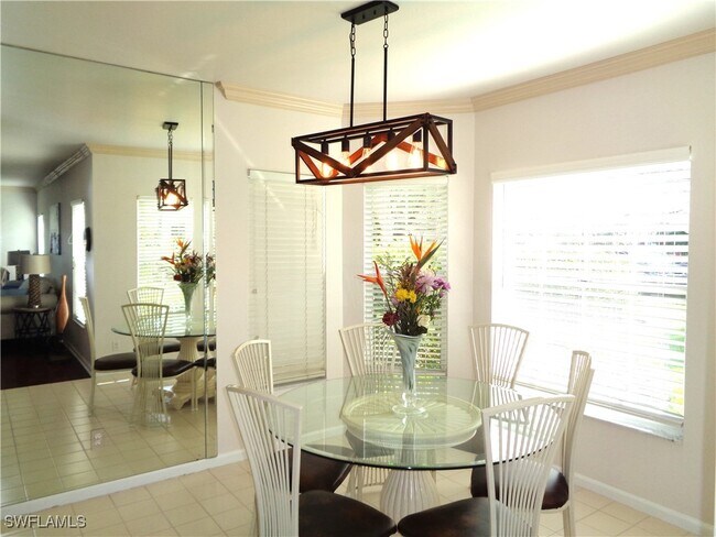 Building Photo - 6260 Bellerive Ave