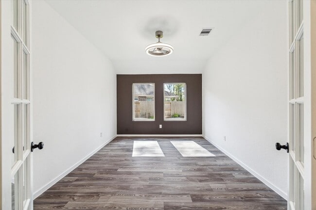 Building Photo - 8206 Boundary Waters Dr