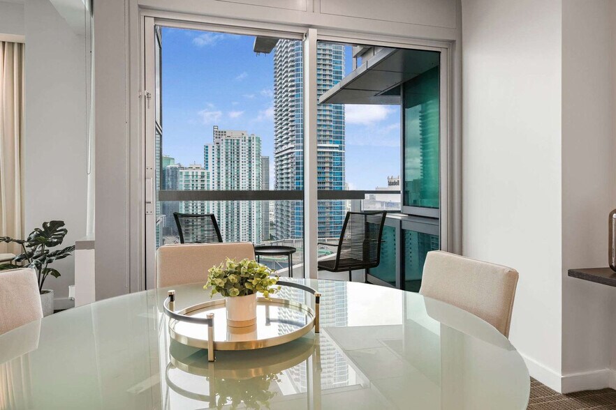 Building Photo - 1391 Florida 5-SI FL32-ID1327990P