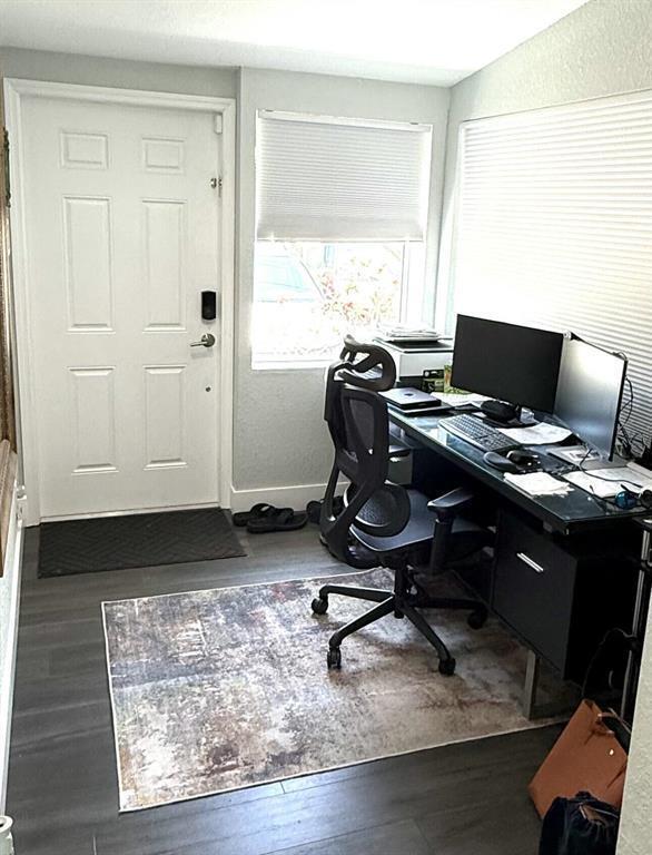 Building Photo - 615 SW 9th St