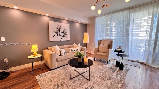 Building Photo - 1830 S Ocean Dr