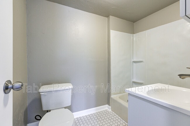 Building Photo - 1919 NW 11th St