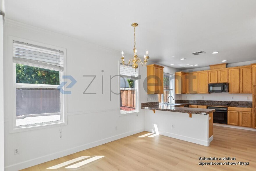 Building Photo - 4222 Talle Way