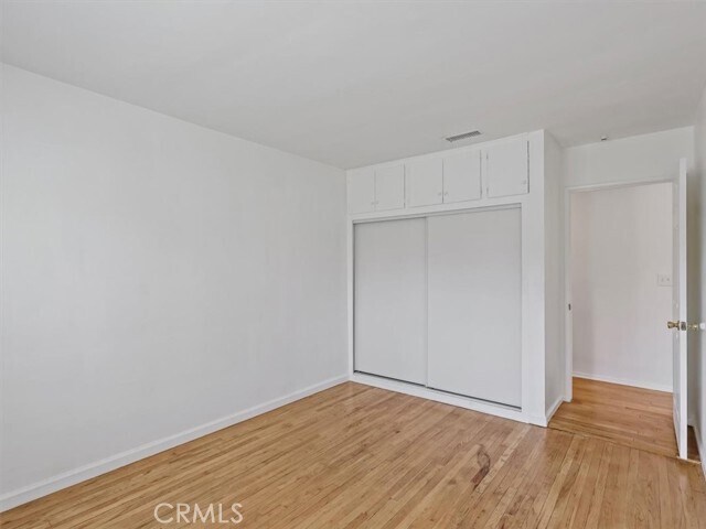 Building Photo - 7767 Independence Ave