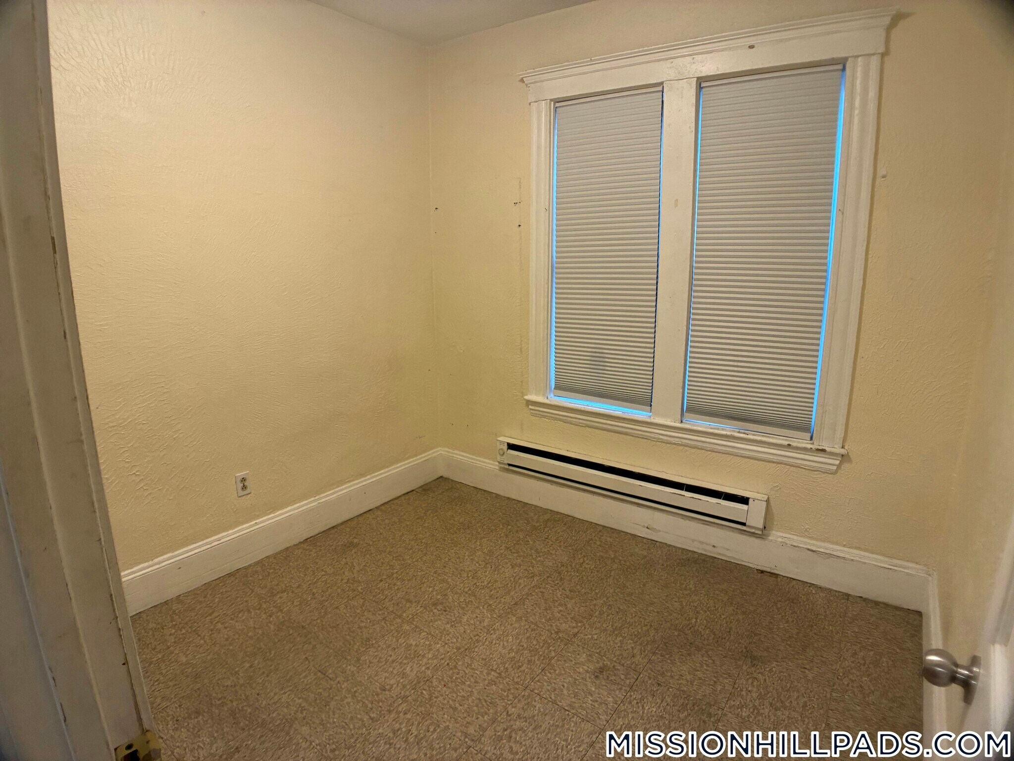 Building Photo - 739 Parker St