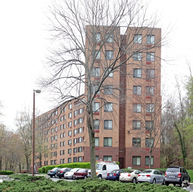 Foxwell Memorial Apartments 36003700 Greenspring Ave Baltimore MD 21215 Apartment Finder