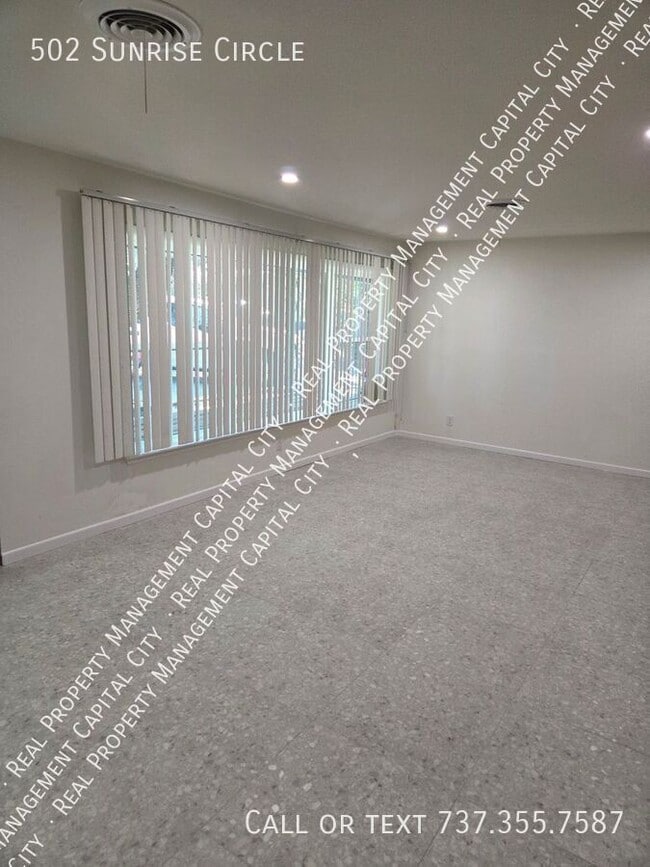 Building Photo - 502 Sunrise Cir