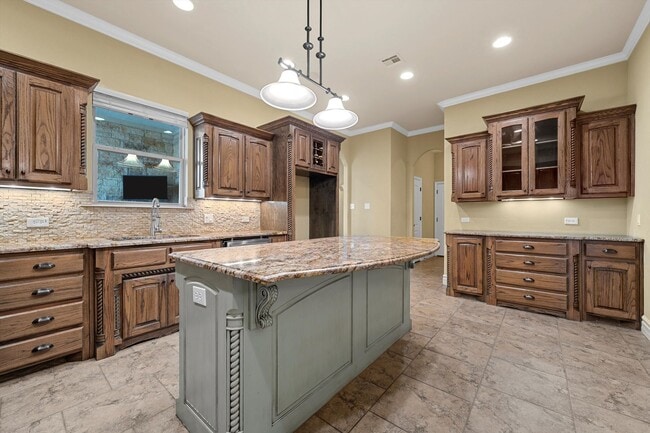 Building Photo - 7030 Flagstone Cir