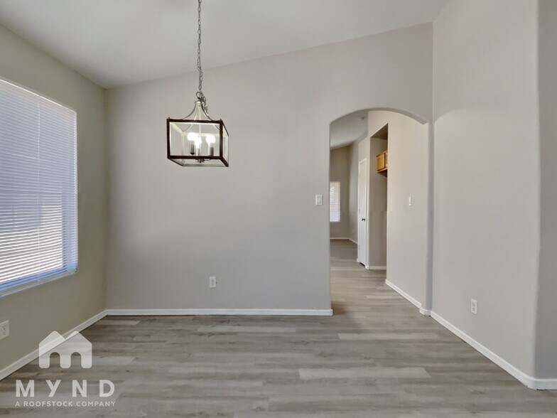 Building Photo - 13229 W Acapulco Ln