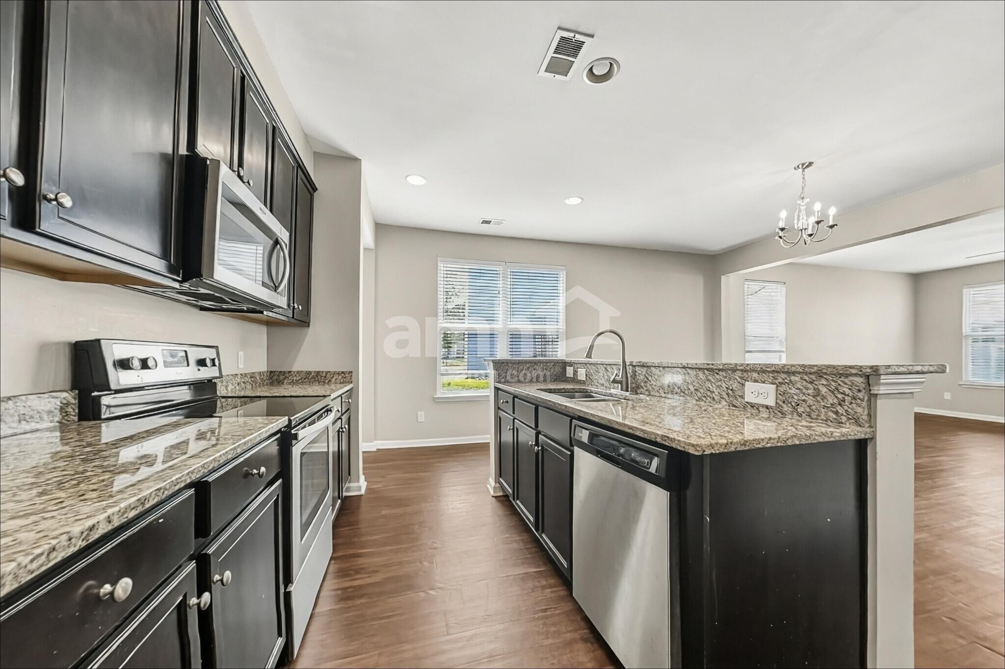 Building Photo - 112 Orleans Ct