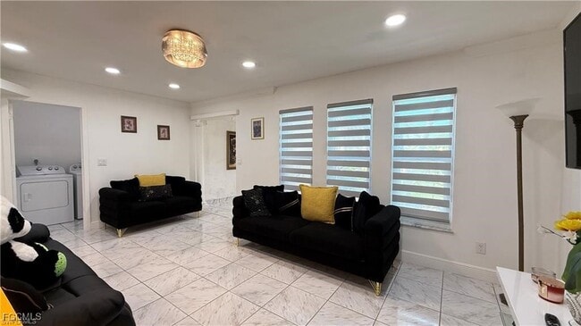 Building Photo - 1424 SE 22nd Terrace