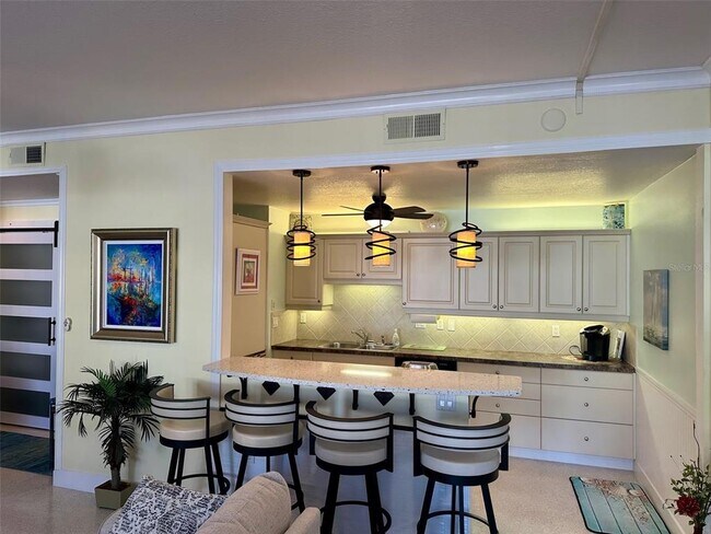 Building Photo - 500 Park Blvd S