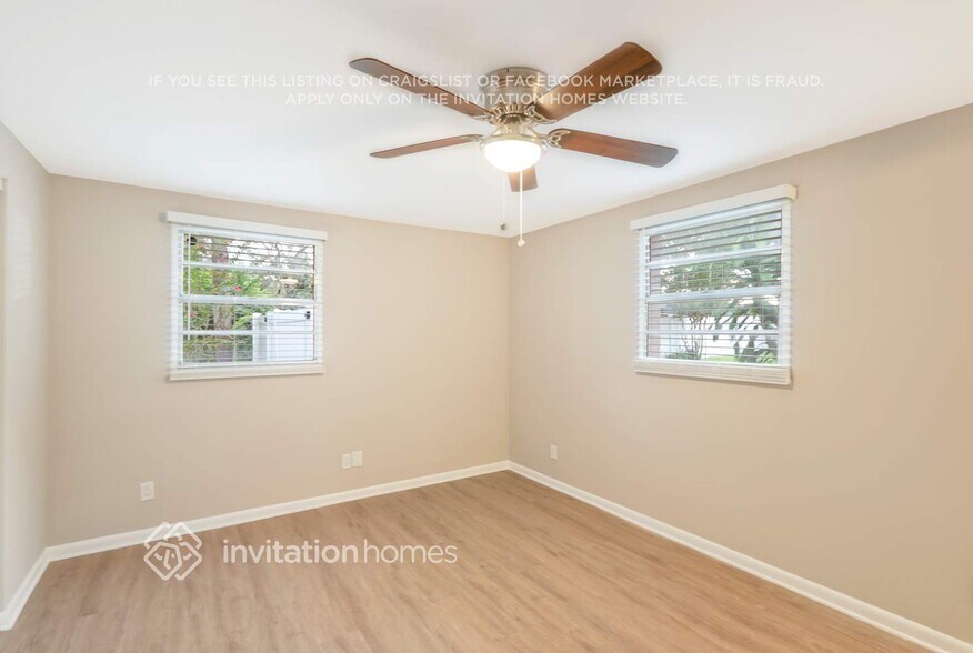 Building Photo - 306 Amana Ave