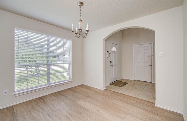 Building Photo - 12026 Parkers Hideaway Dr