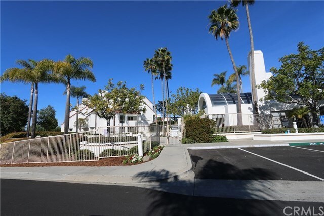 Building Photo - 66 Terra Vista