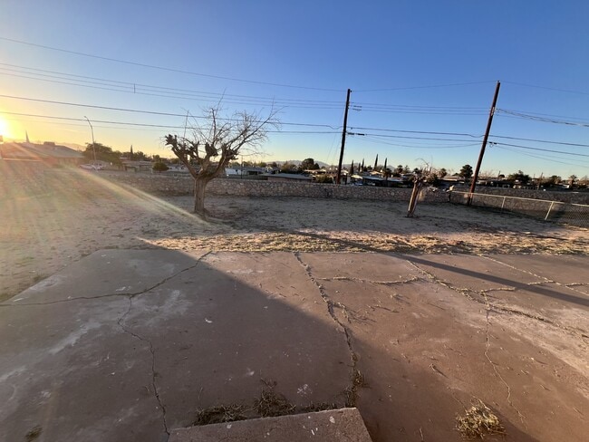 Building Photo - 1017 Wyatt Dr