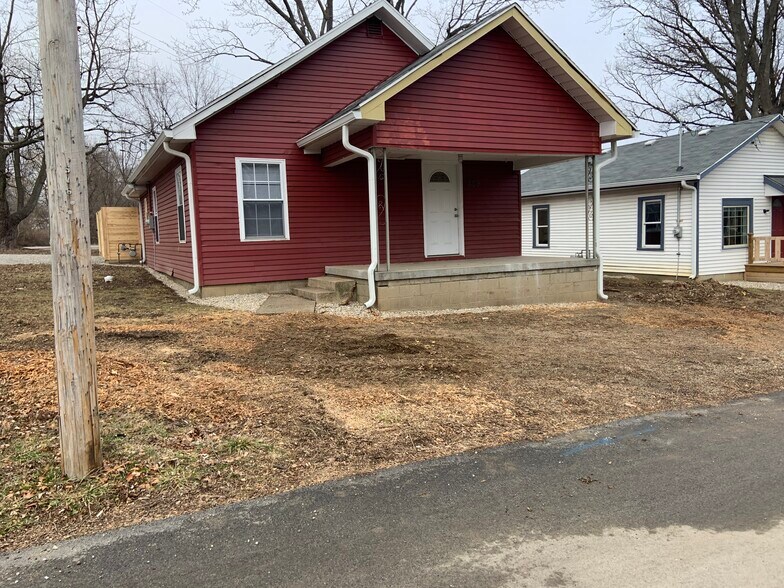 Building Photo - 409 Samuel Moore Pkwy
