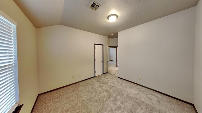 Building Photo - 1720 W Palm Pl