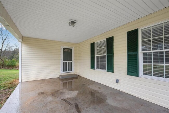 Building Photo - 700 Tilley Rd