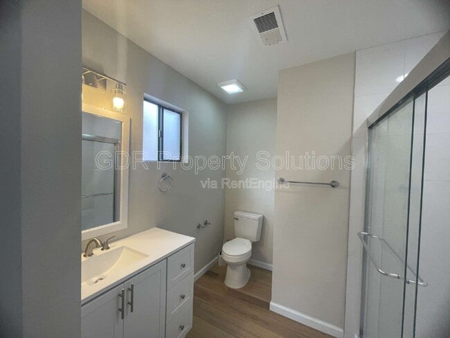 Building Photo - 4733 Platinum Dr NE