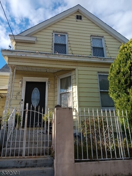 Building Photo - 17 N 12th St