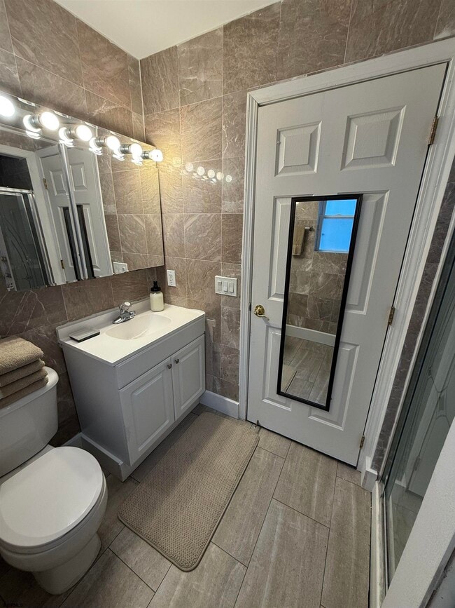 Building Photo - 43 N Trenton Ave