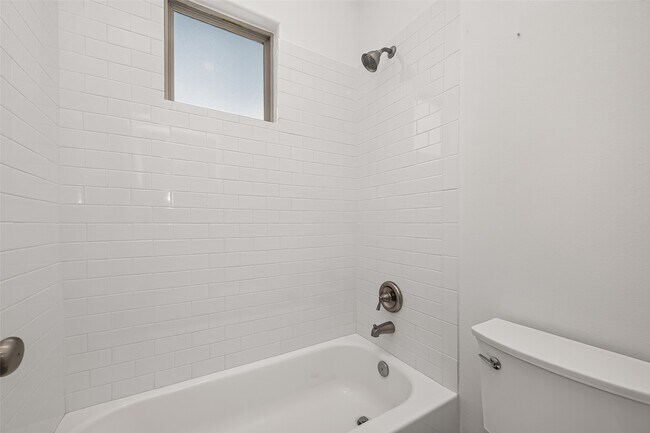 Building Photo - 159 Benjis Pl