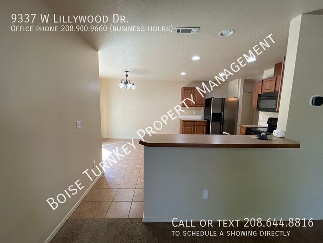 Building Photo - 9337 W Lillywood Dr