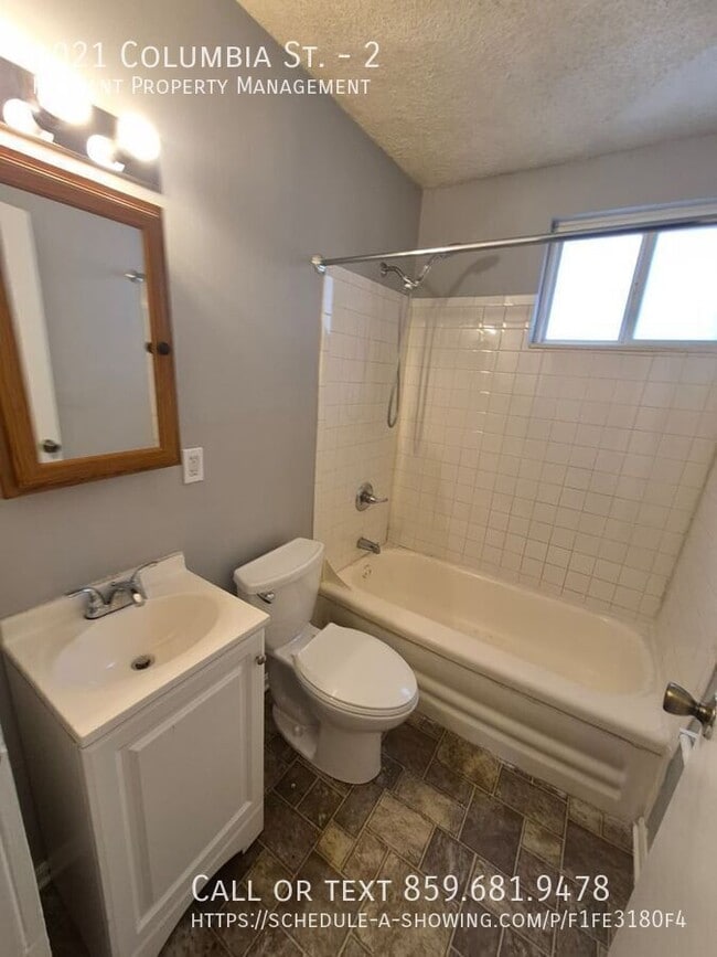 Building Photo - 1021 Columbia St