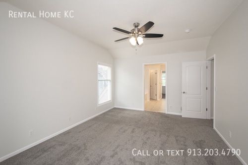 Building Photo - 9105 W 132nd Terrace