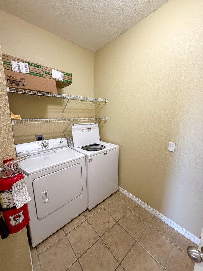 Building Photo - Campus View North #203