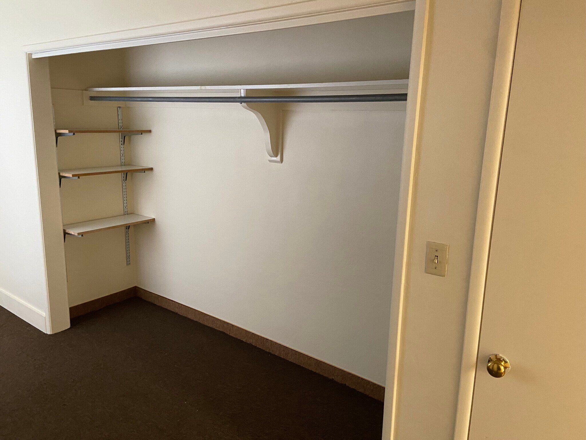 Lots of storage space - 825 Mathew St