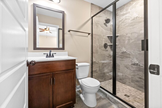 Building Photo - Pet Friendly Three Bedroom!