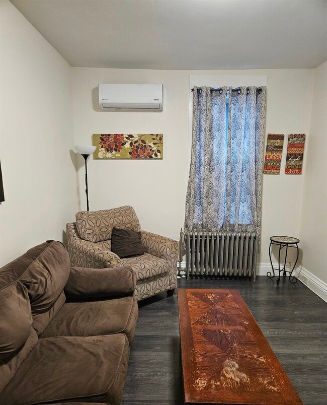 Building Photo - 1300 43rd St