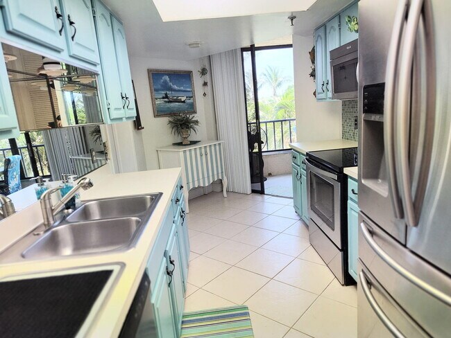Building Photo - 2400 S Ocean Dr