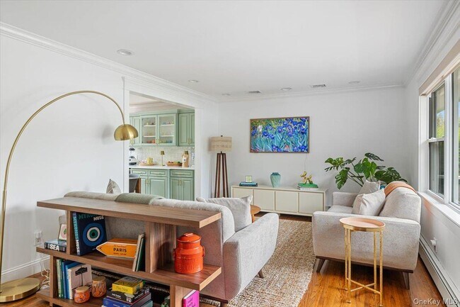 Building Photo - 13 Colonial Ln