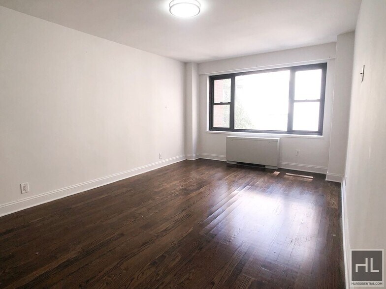 Building Photo - EAST 56 STREET