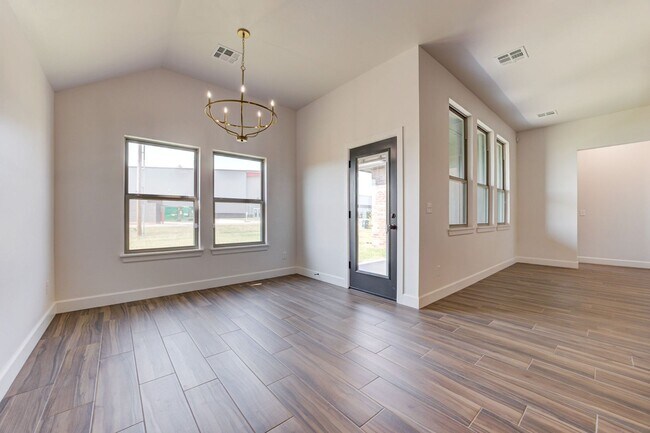 Building Photo - Brand New Home In Mustang!