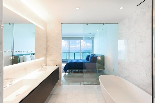 Building Photo - 6901 Collins Ave