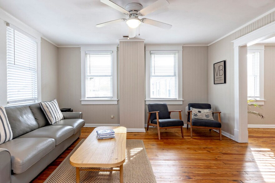 Primary Photo - 516 Norfolk Ave