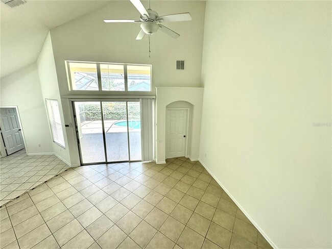 Building Photo - 8029 King Palm Cir